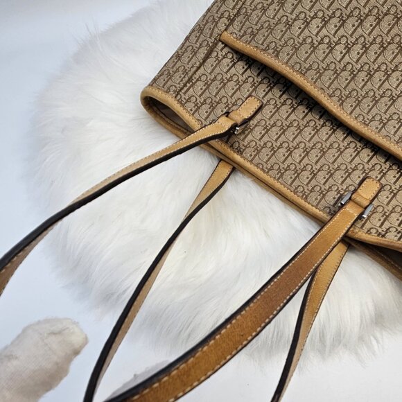 Dior Trotter Tote Bag - Picture 12 of 17